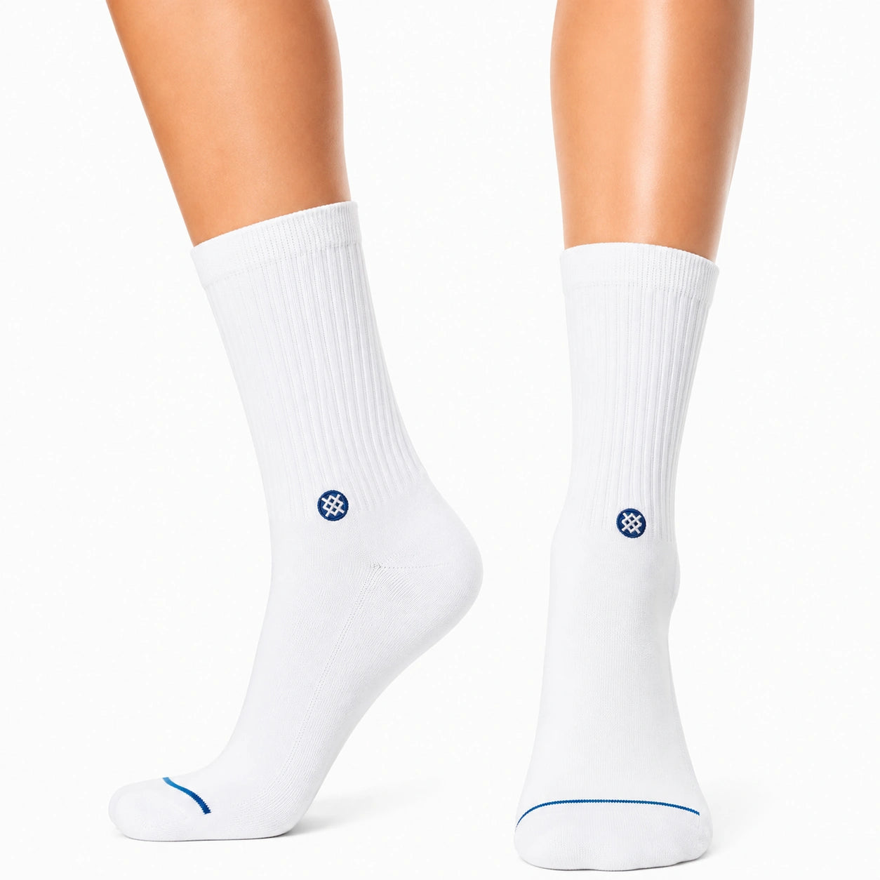 Calcetines deportivos 39-42 de punto blancos con detalle azul - estilo acanalado